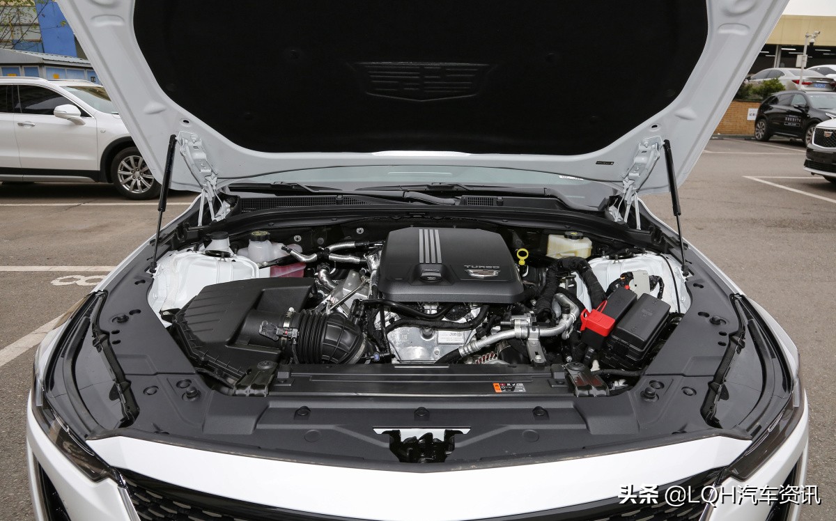 “美系豪华VS德系豪华”，凯迪拉克CT5和奥迪A4L，选谁更好呢？