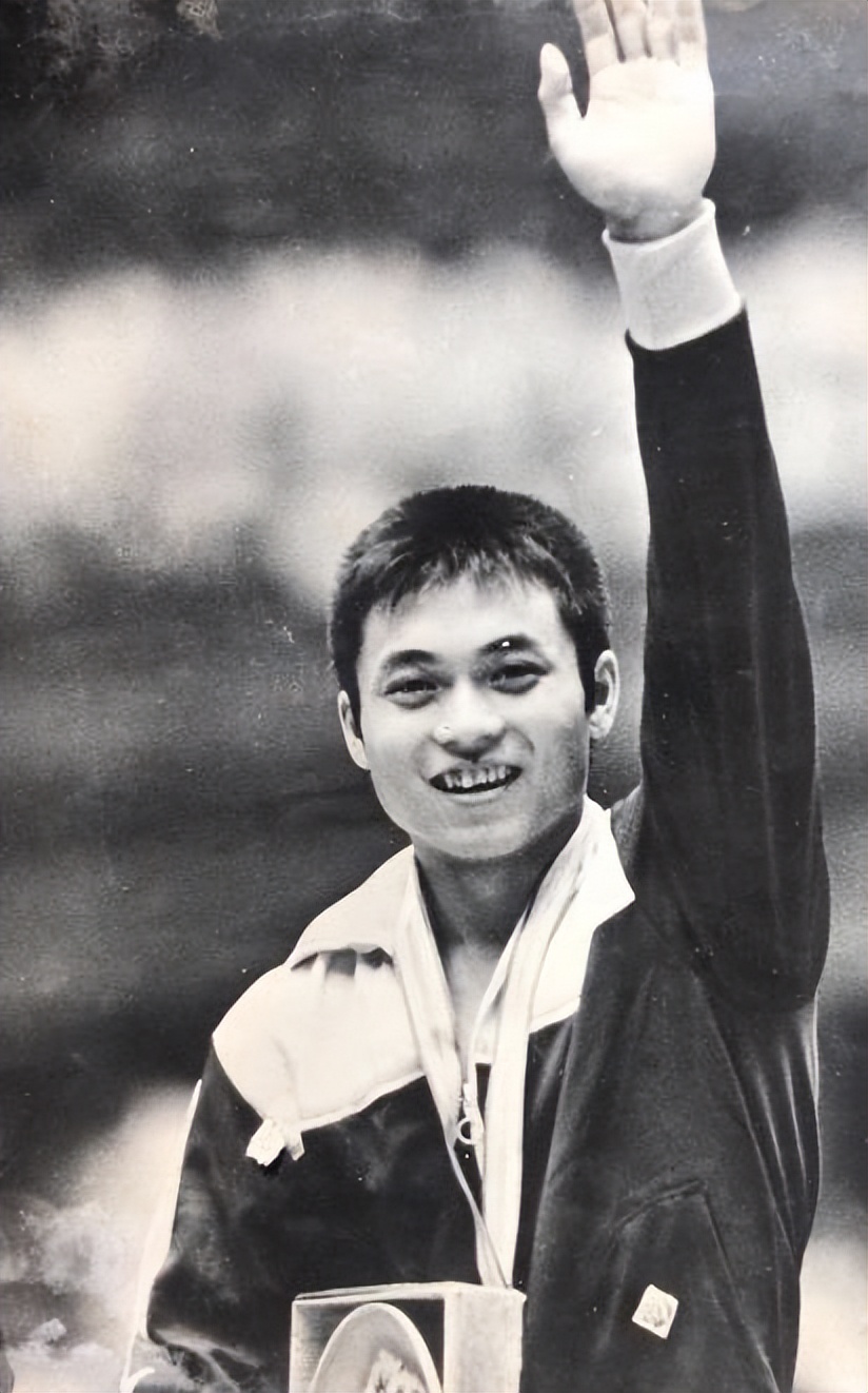 第二十三届奥运会中国金牌(中国首位蝉联金牌的奥运冠军：楼云，“中国的跳马王”)