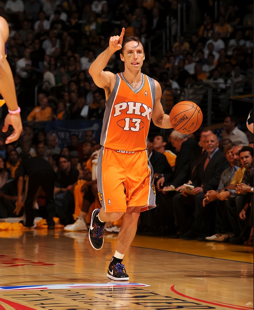 姚明nba队友有哪些（这才是NBA最强外籍球星阵容！内线姚明+约基奇 后卫纳什+妖刀）