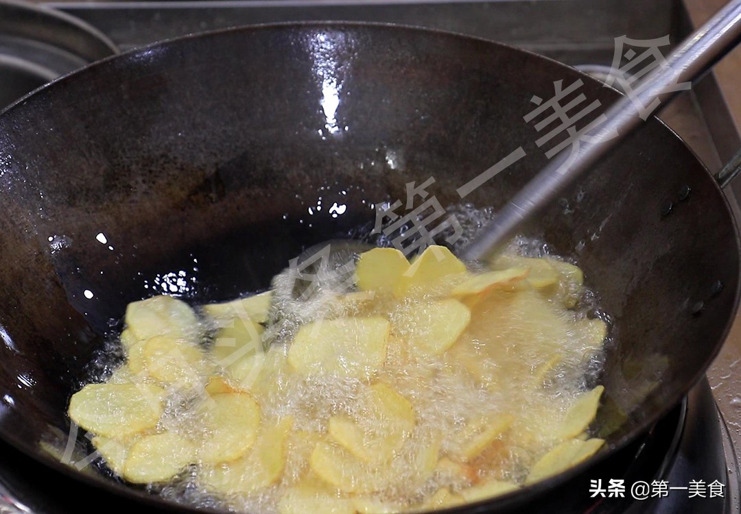 图片[26]-土豆最好吃的6种做法 简单易学 鲜香美味 学会了做给家人吃吧-起舞食谱网