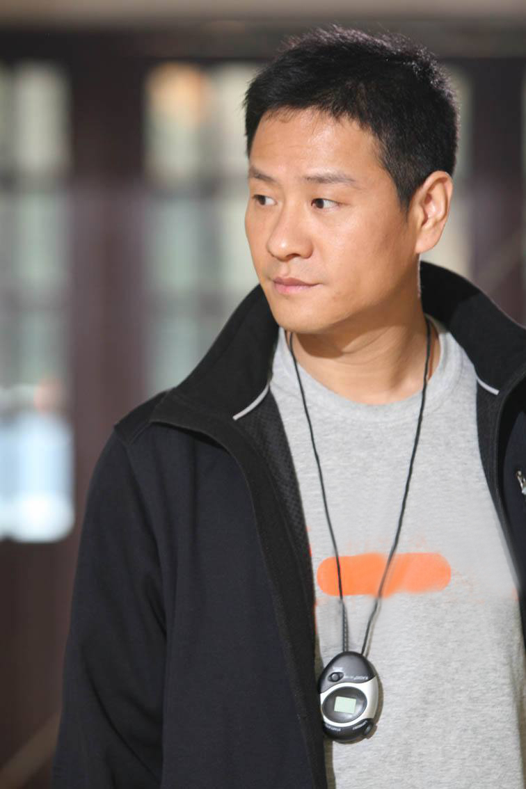 完美新娘电视剧视频(陈佳妍与连奕名离婚13年:她单身带女儿生活,他