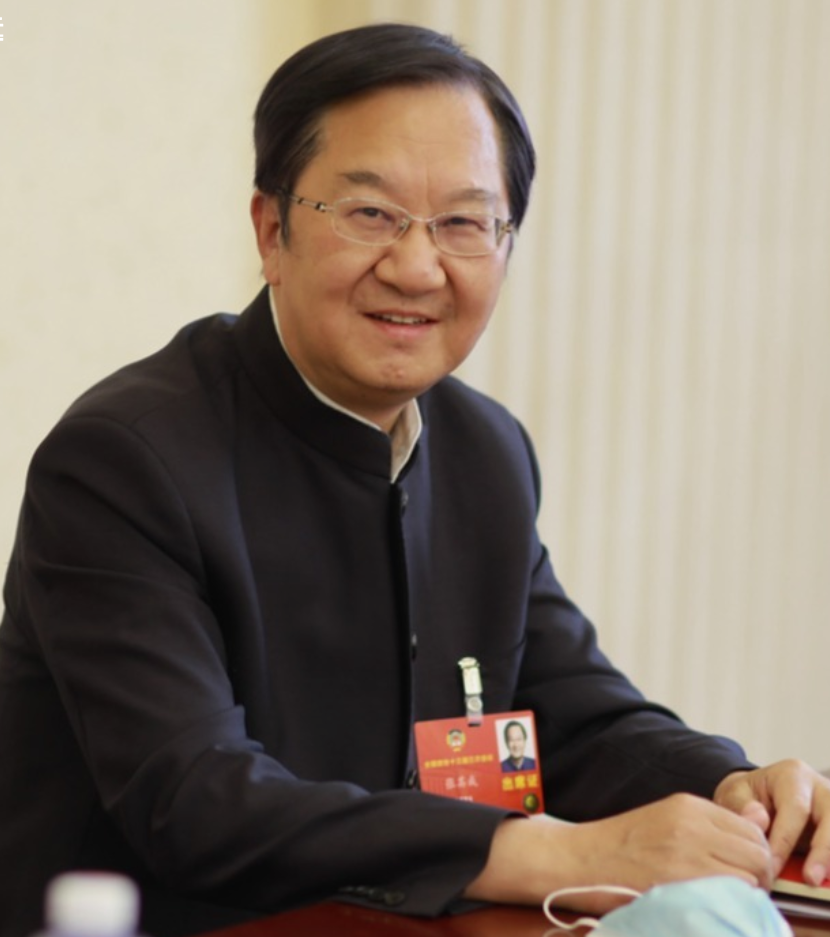 苏州太湖书院院长张其成关于“全民免费医疗”提案引发热切报道
