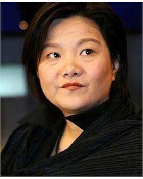 陈凯歌前妻洪晃:扬言女人睡五个男人才够本,如今已有四次婚姻