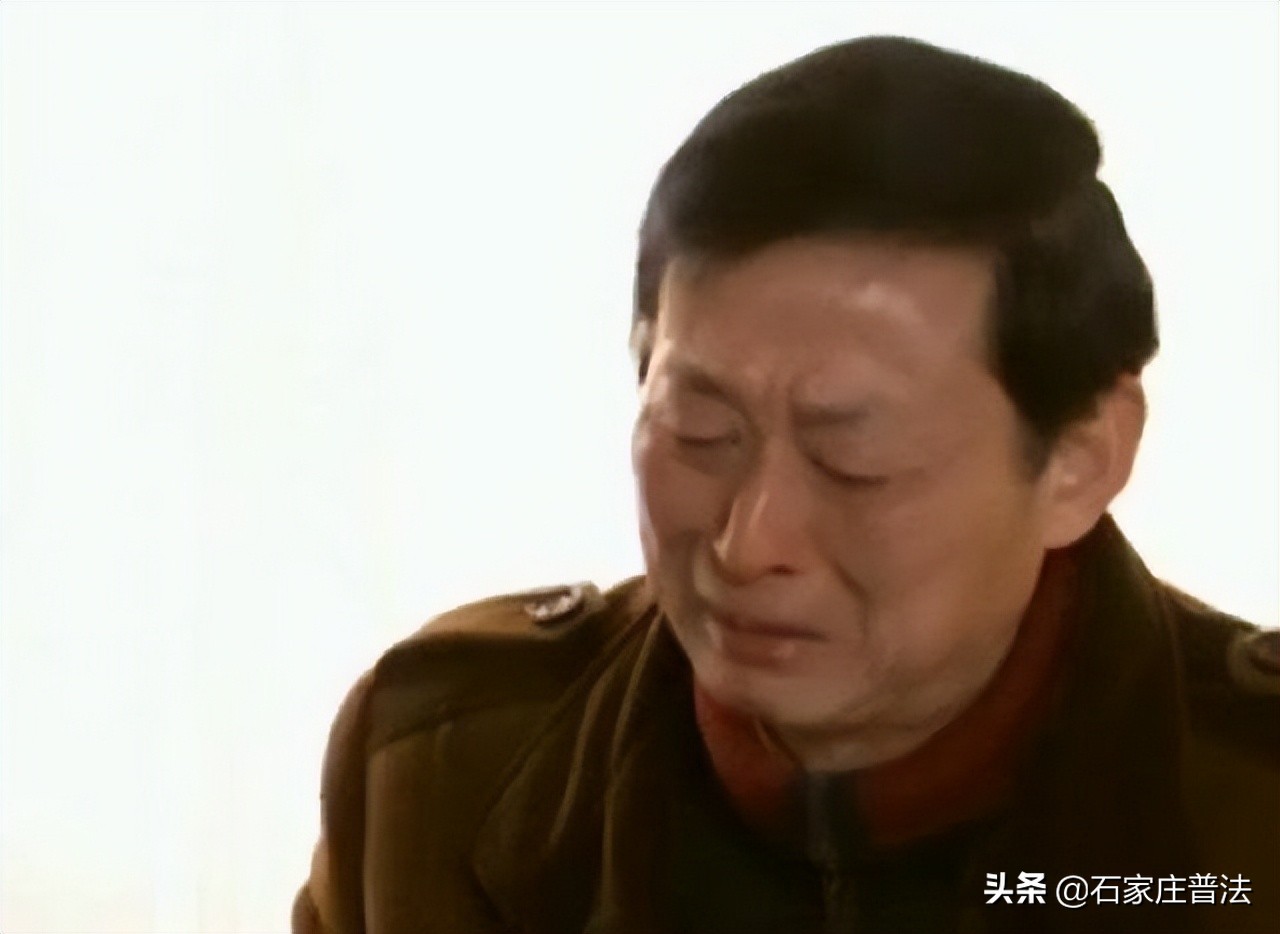 妻子惨死家中，丈夫被判无期，19年后再次开庭，改判无罪！真凶身份水落石出，直言：对其美貌垂诞！