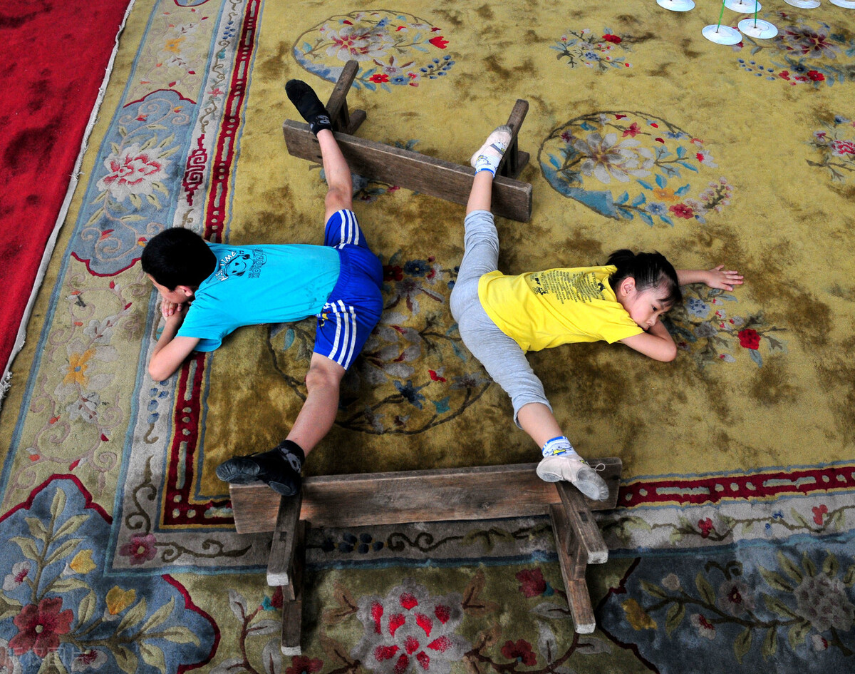 9年前，成都“杂技王子”娶俄罗斯“芭蕾公主”，如今怎么样了？