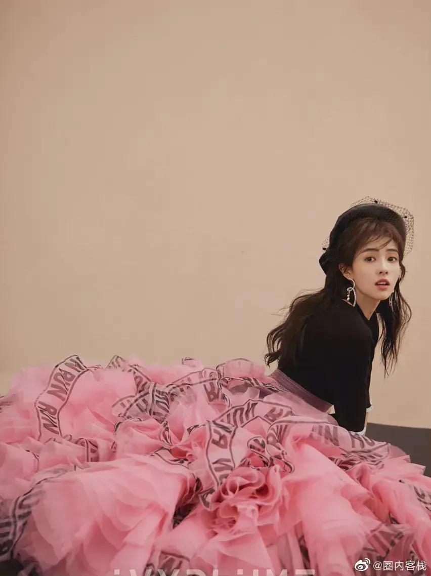 高圆圆、古力娜扎、蔡文静美图大赏，微微一笑很倾城