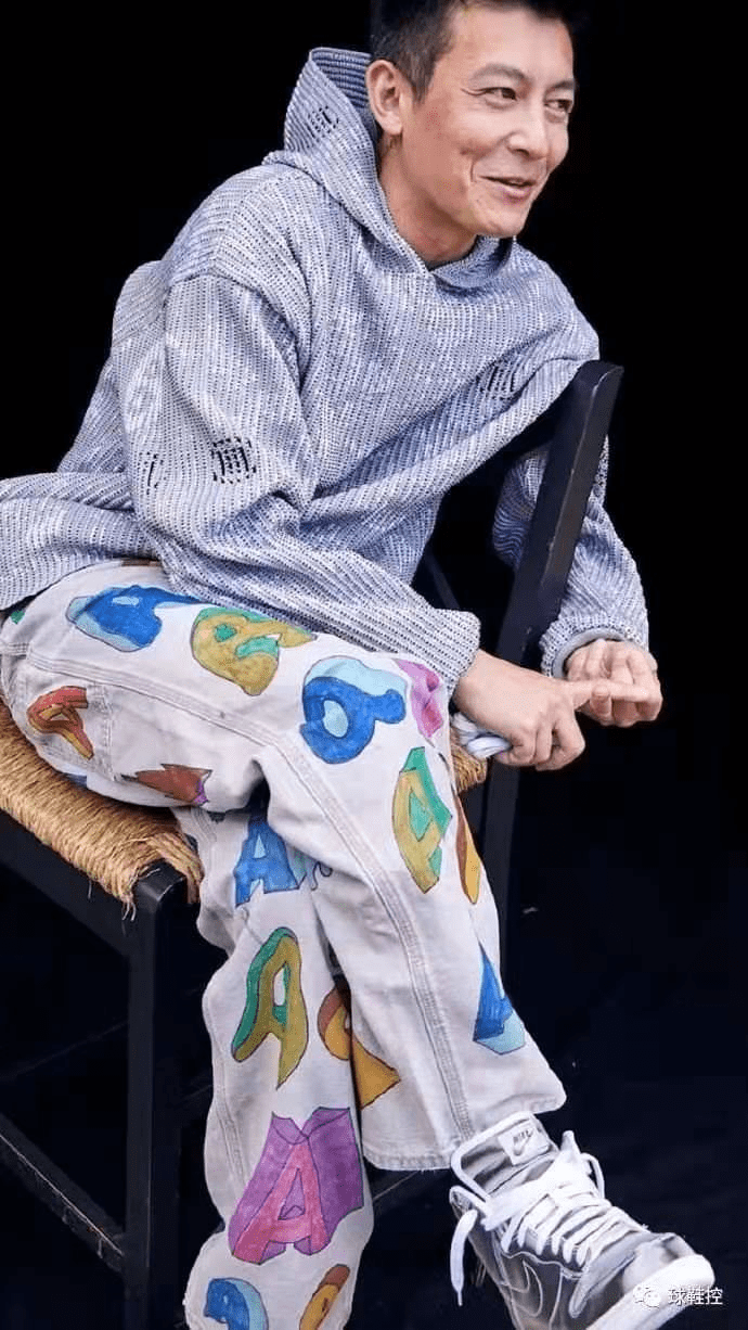 陳冠希帶頭在國(guó)內(nèi)出閃卡 會(huì)創(chuàng)造收藏閃卡熱潮呢？