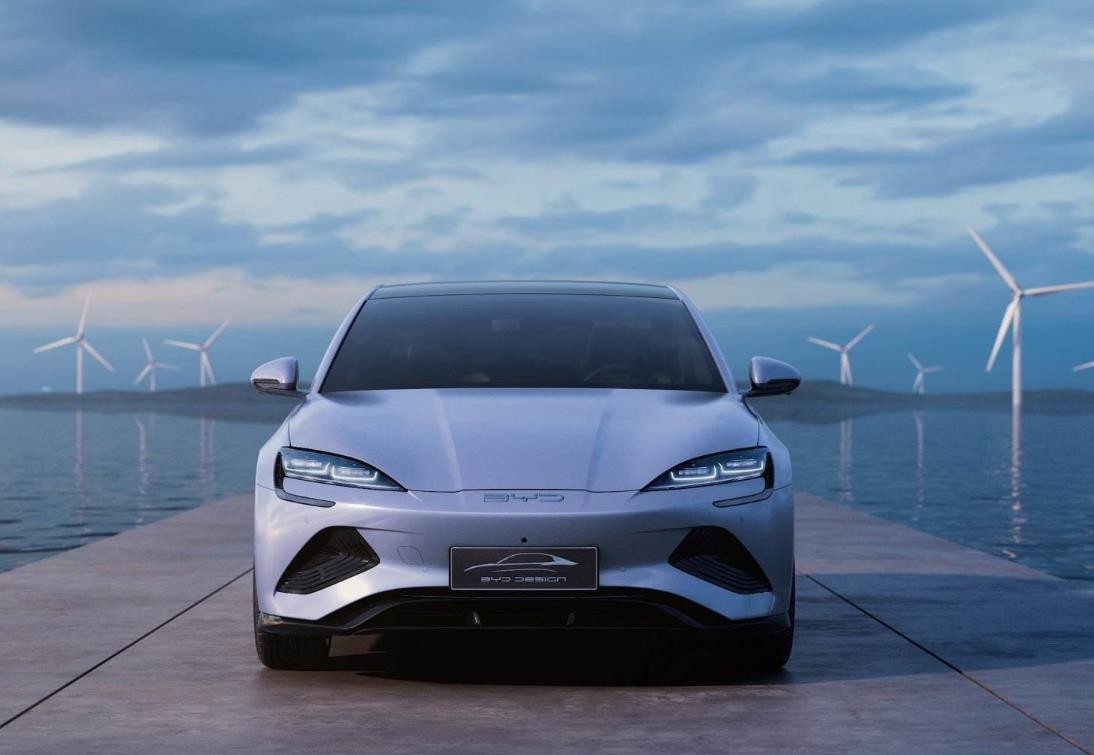 停产燃油车，专注新能源，新规划下的比亚迪海豹到底有多“香”？