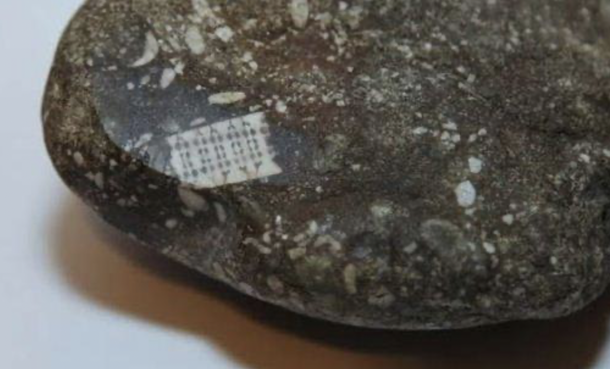 ������2.5����ǰ�ġ�оƬ����ʯ�������ѵ������׸�����������