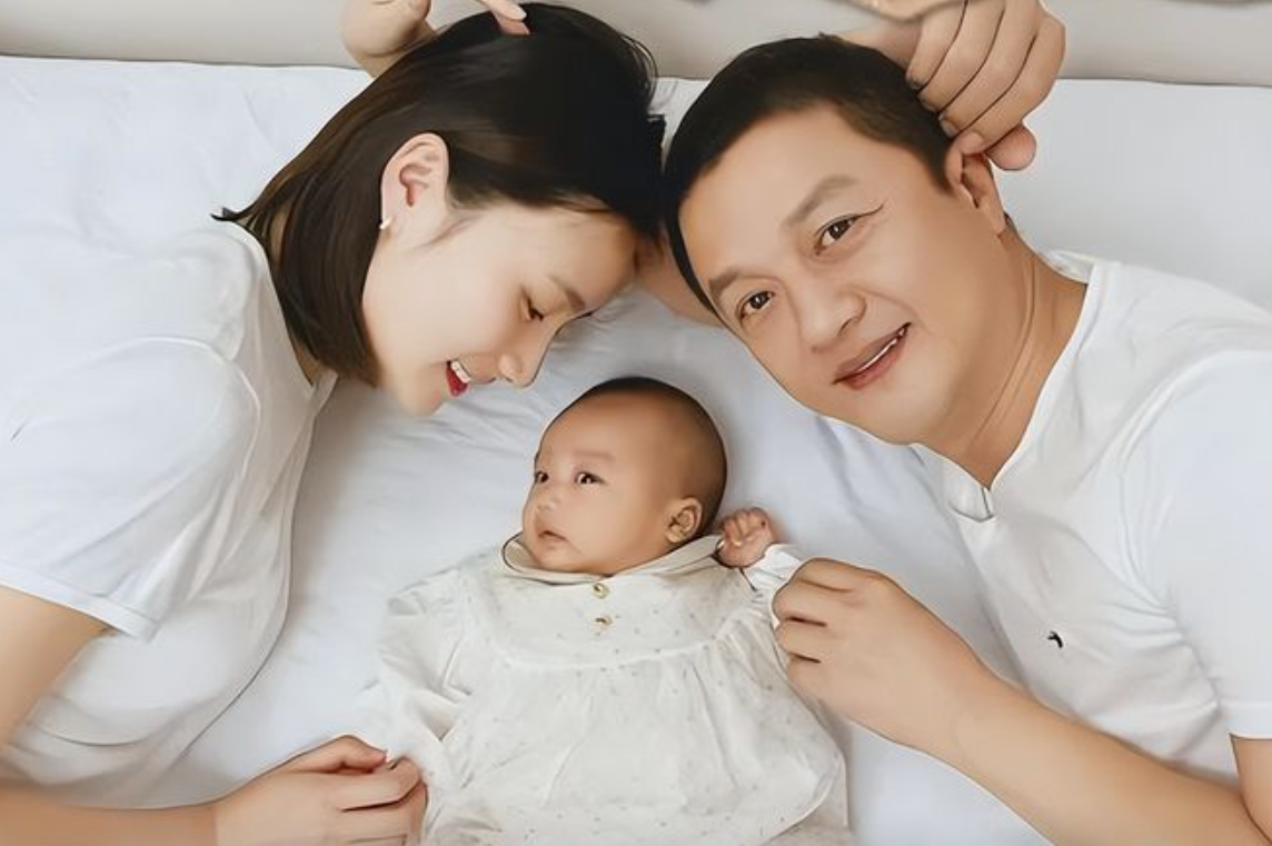 离婚10年,回看王菲和李亚鹏当初的选择,是多么的明智!