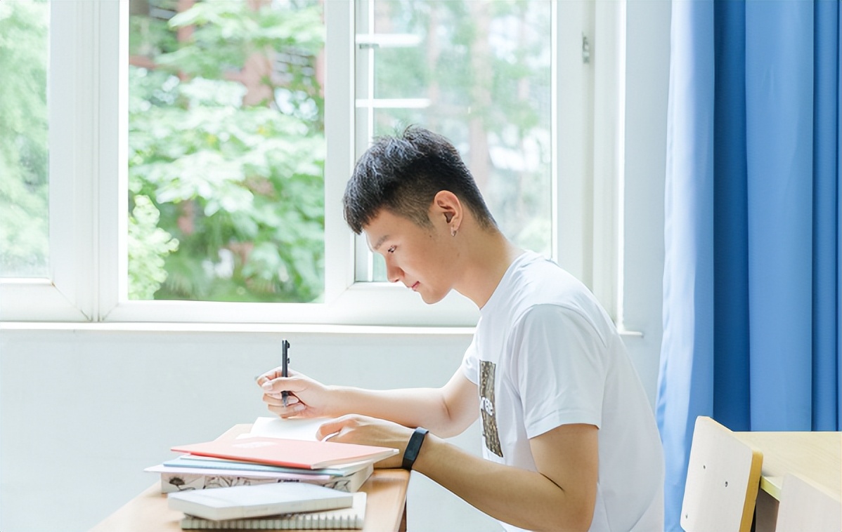 冷门专业都不想选择？这几个总被忽视的冷门专业，就业前景很不错