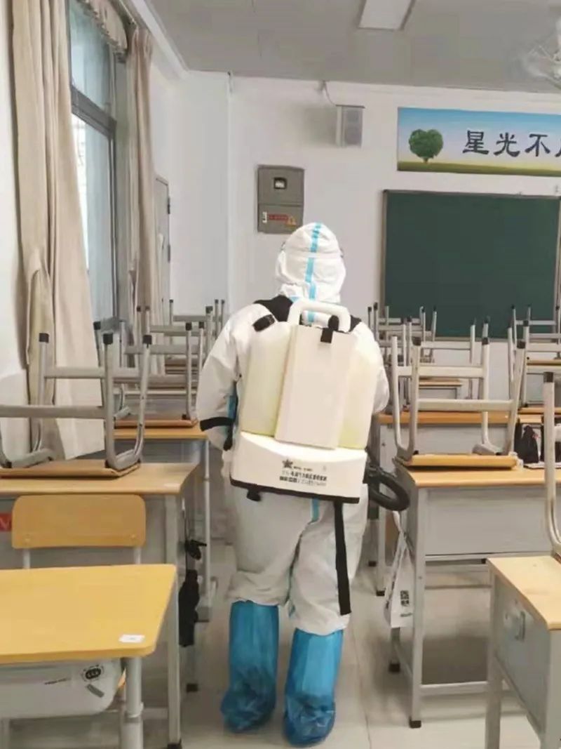 深圳第二实验学校｜师生封闭管理，头发长了咋办？