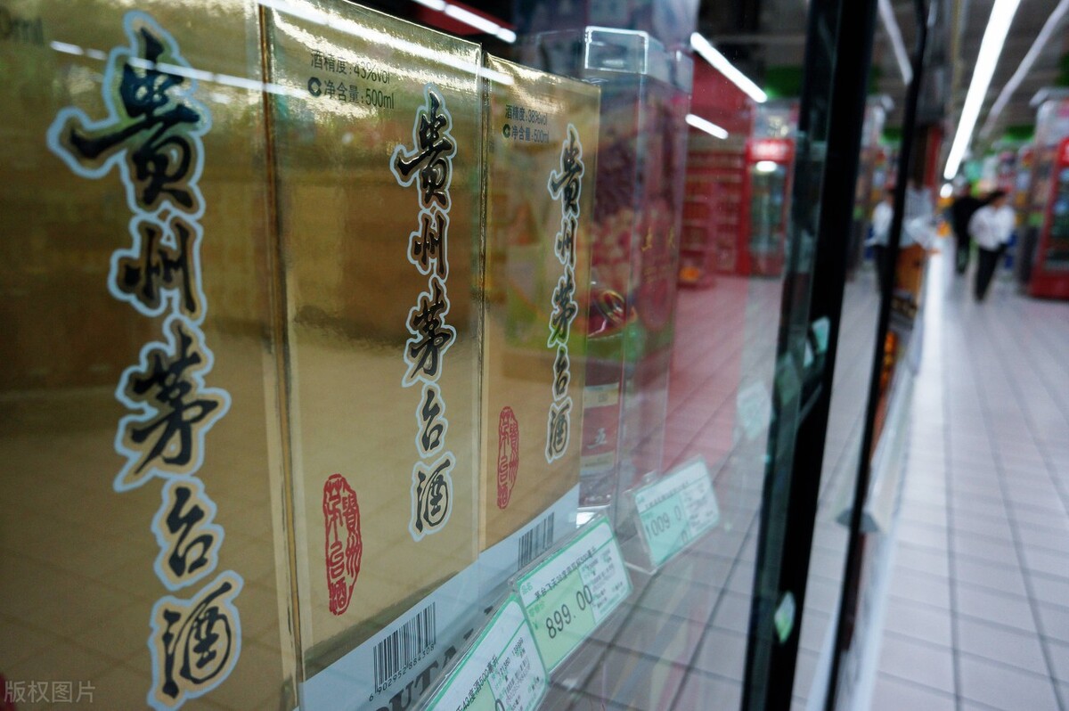 比亚迪或将为苹果生产网卡 | 贵州茅台 未来分红比例不确定