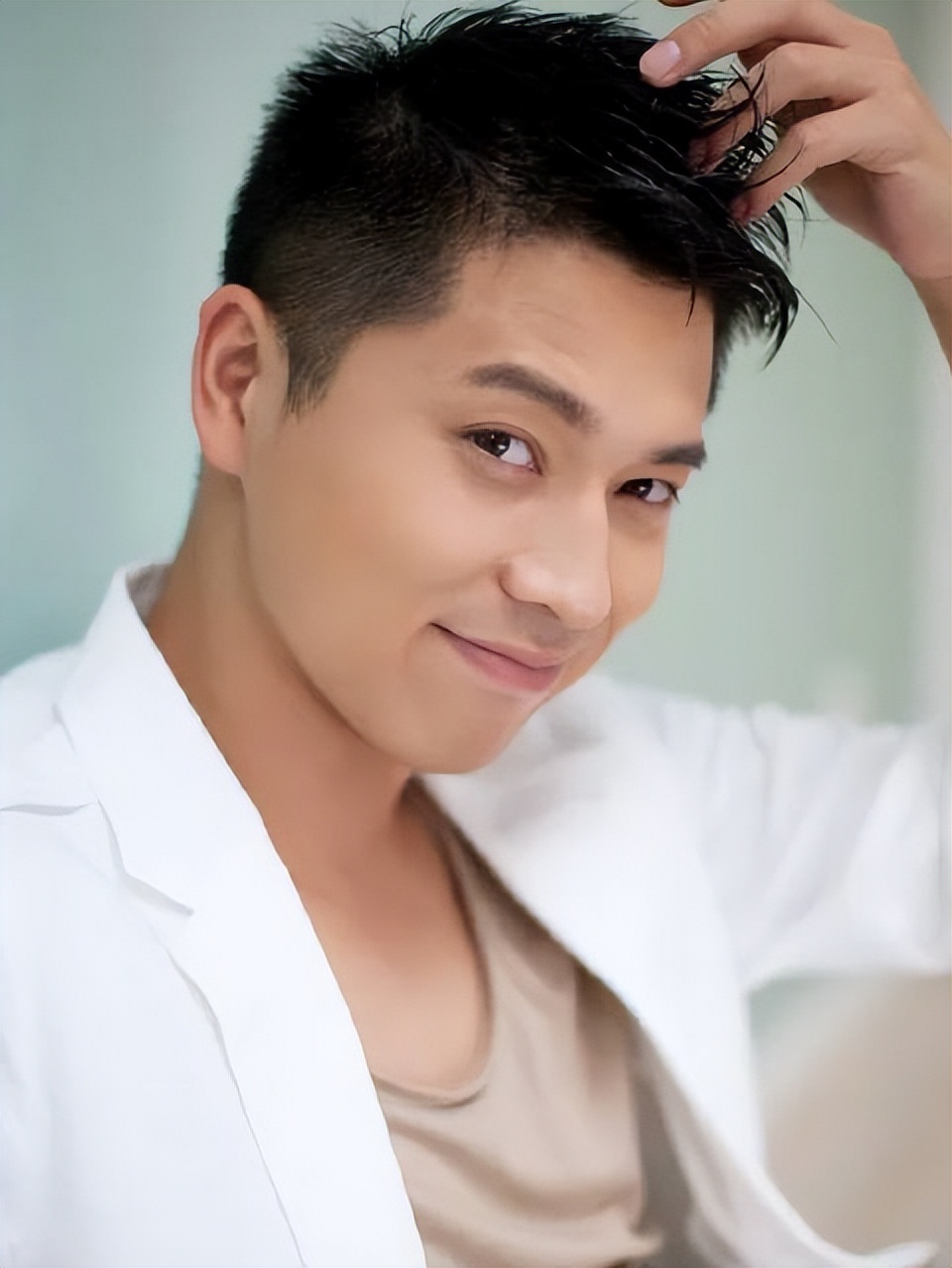 王雷主演的电视剧 王雷的第一任妻子-思宇生活