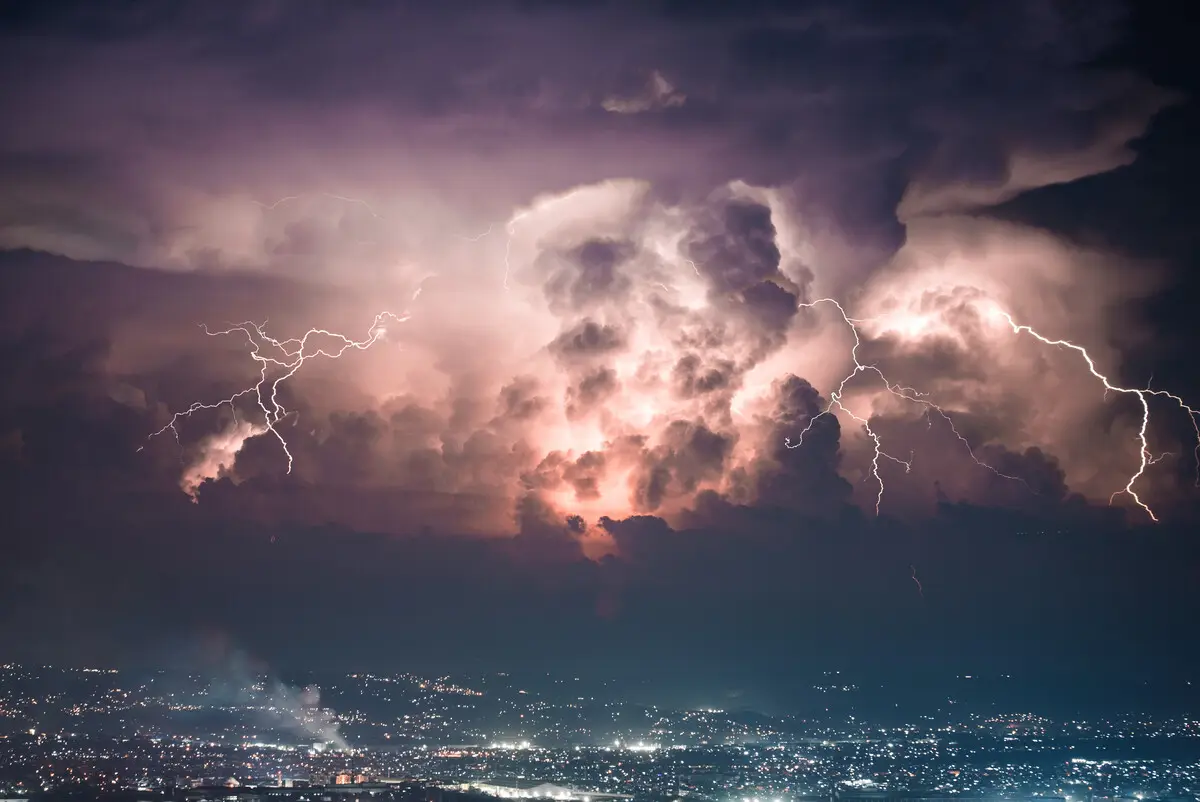 雷声的声音(雷声的声音怎么形容拟声词) - 武陵观察网