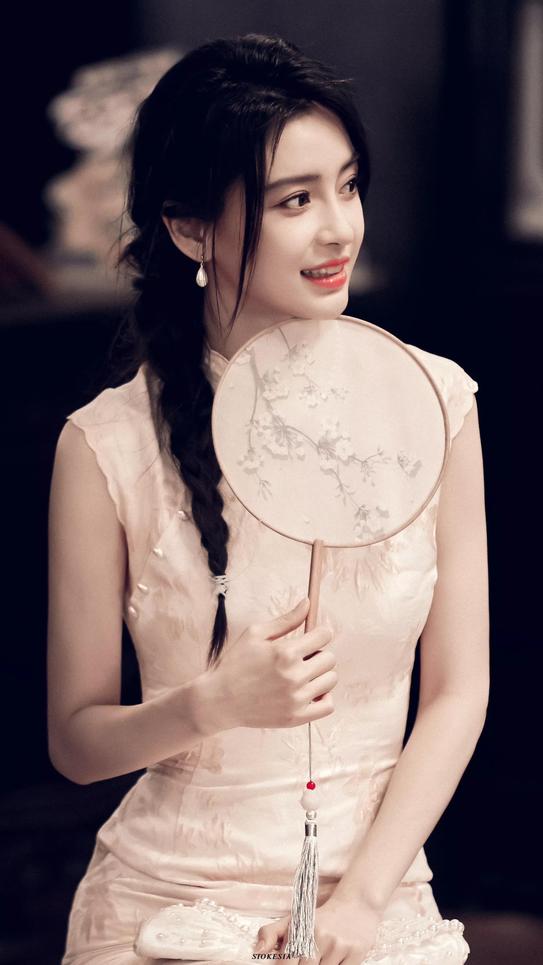 明星壁纸－Angela baby