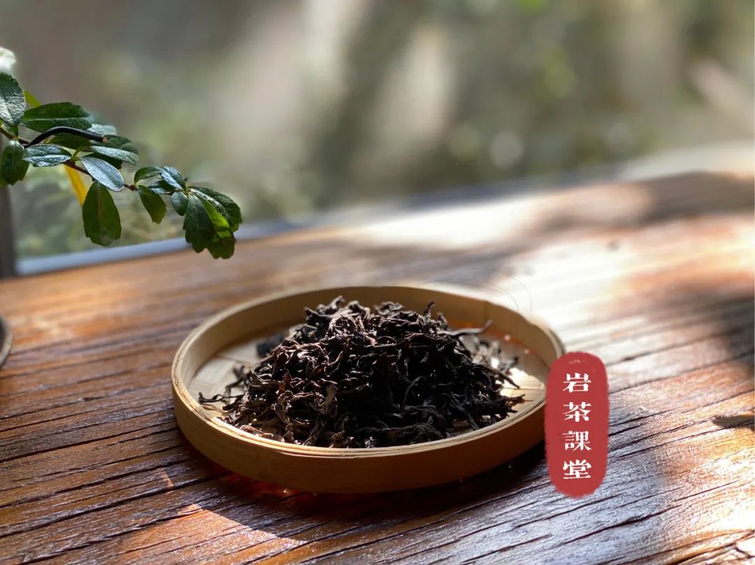 岩茶里，肉桂怎么区分好坏？听听老茶客的实话，都是踩坑后的血泪