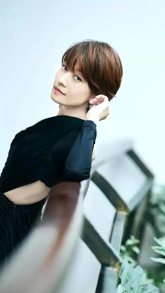 娱乐：马伊琍婚姻中的受害者 和文章11年，把爱都给了孩子