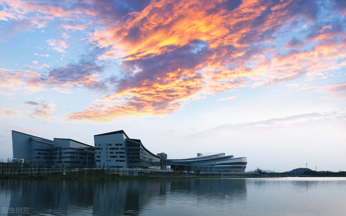 过本科线就能报的4所本科大学，刚升本不久，适合保证本科学历