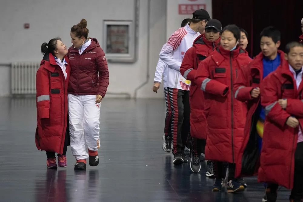 奥运会体育项目图片有哪些(盛夏，到奥林匹克塔看中国冰雪运动摄影大展丨作品集)