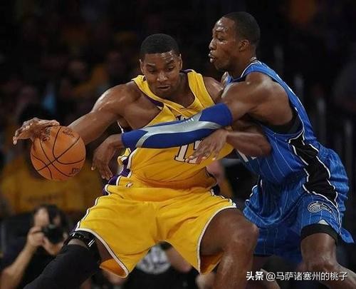 NBA魔术横扫湖人（09年魔术常规赛横扫湖人，东决淘汰骑士，为何总决赛却惨败给湖人）