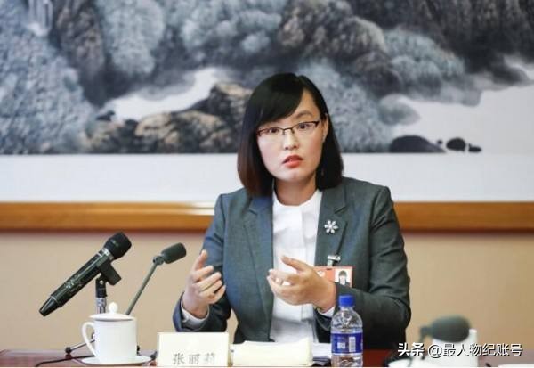 9年前，黑龙江女教师张丽莉为救学生致双腿截肢，如今怎么样了？