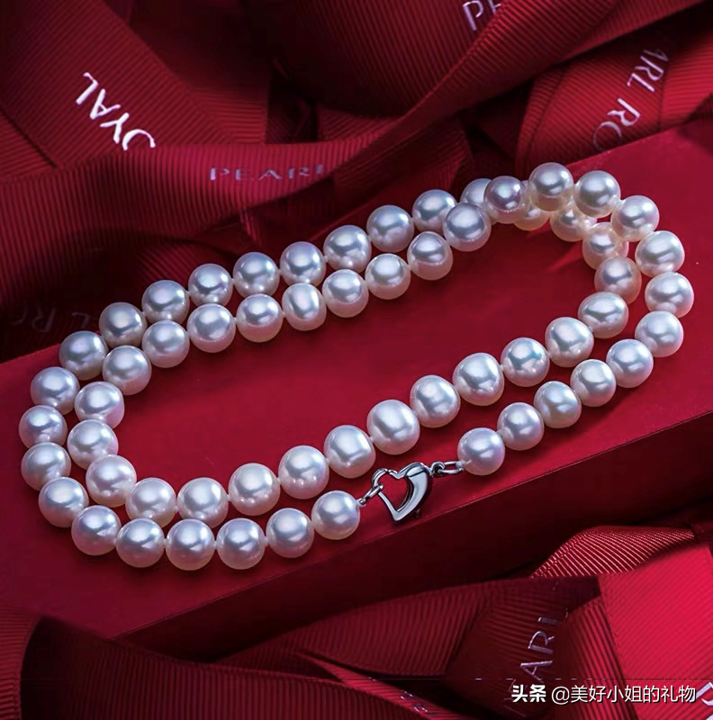 母亲节礼物系列I 细数我私藏的宝藏首饰，千元不到让妈妈闪耀起来