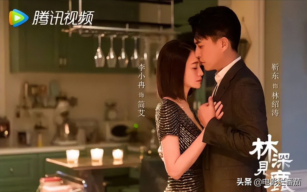 首播当晚，双卫视冠亚军，霸总靳东和“作女”李小冉的CP配一脸