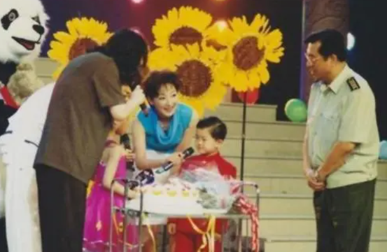 李双江前妻丁英：爱错了男人，教对了儿子，悲苦人生仍有欢愉