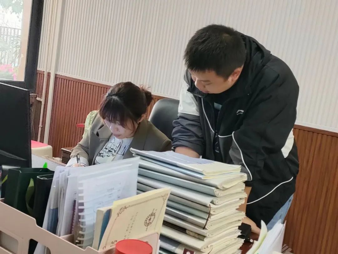 巴塘老师参与成都市双流区棠湖小学唐琦数学工作室研修活动并讲课