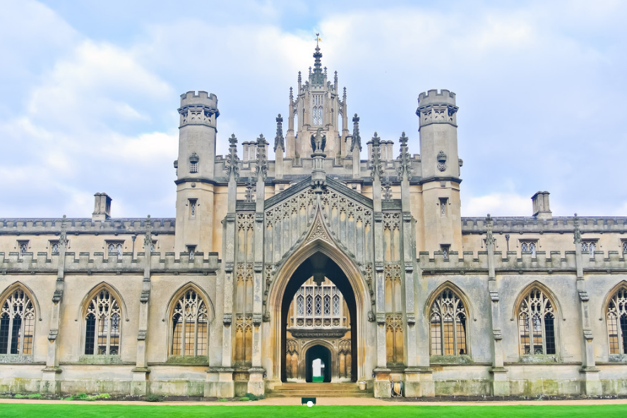 在牛津和斯坦佛留学，是什么体验？卫星云图看学校的构造