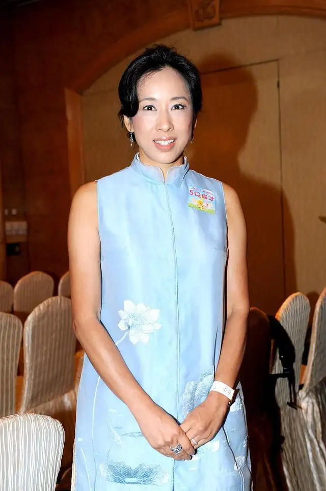 郭晶晶近况图片(霍启刚罕见晒近况!