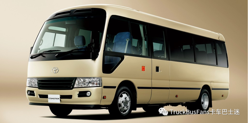 丰田中巴车图片(优雅与经典并存的丰田考斯特)