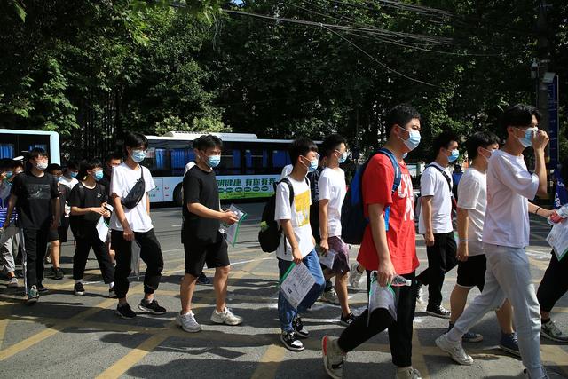 教育部发布通知，17所专科院校将升级本科，已考上的学生眼光独到