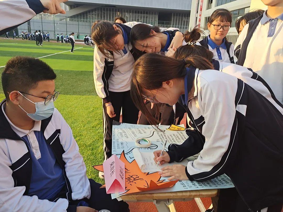 深圳市紅山中學(xué):創(chuàng)造璀璨新星 筑夢(mèng)希望未來(圖10) 深圳市紅山中學(xué):創(chuàng)造璀璨新星 筑夢(mèng)希望未來(圖10)