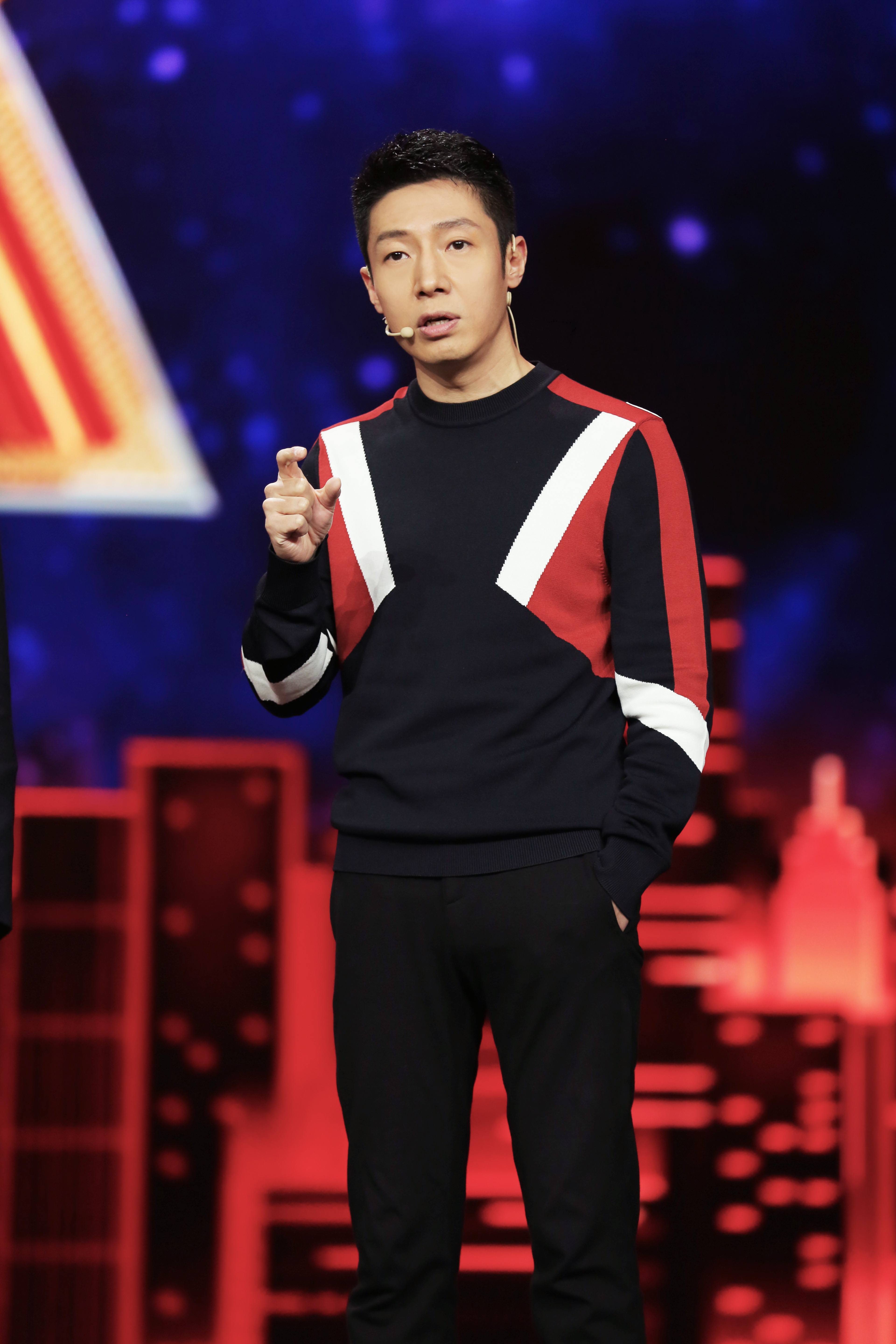 央视"名嘴"撒贝宁:给父母尽孝,为何背后却有眼泪和遗憾?