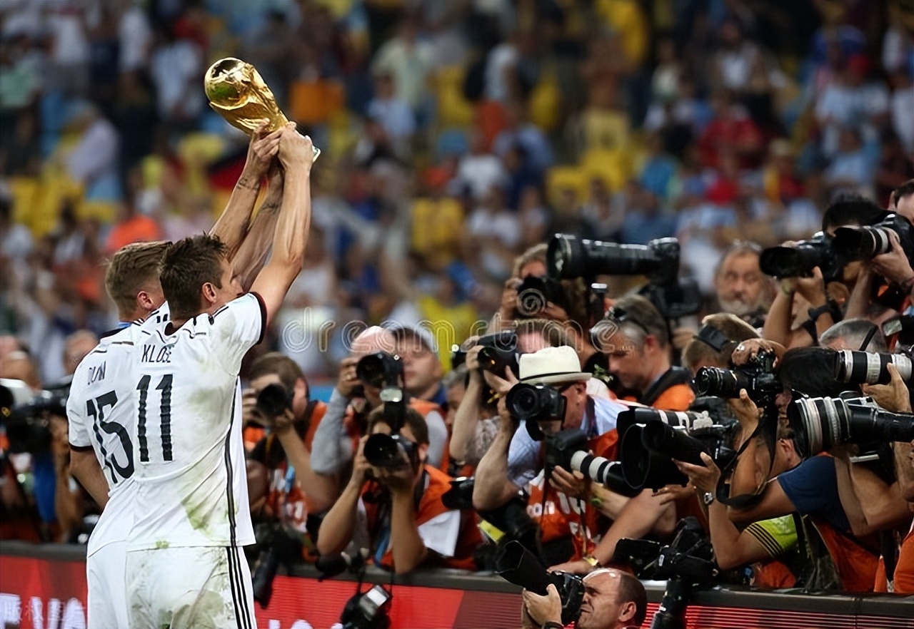 经典赛事回顾：2014年巴西世界杯德国7-1巴西