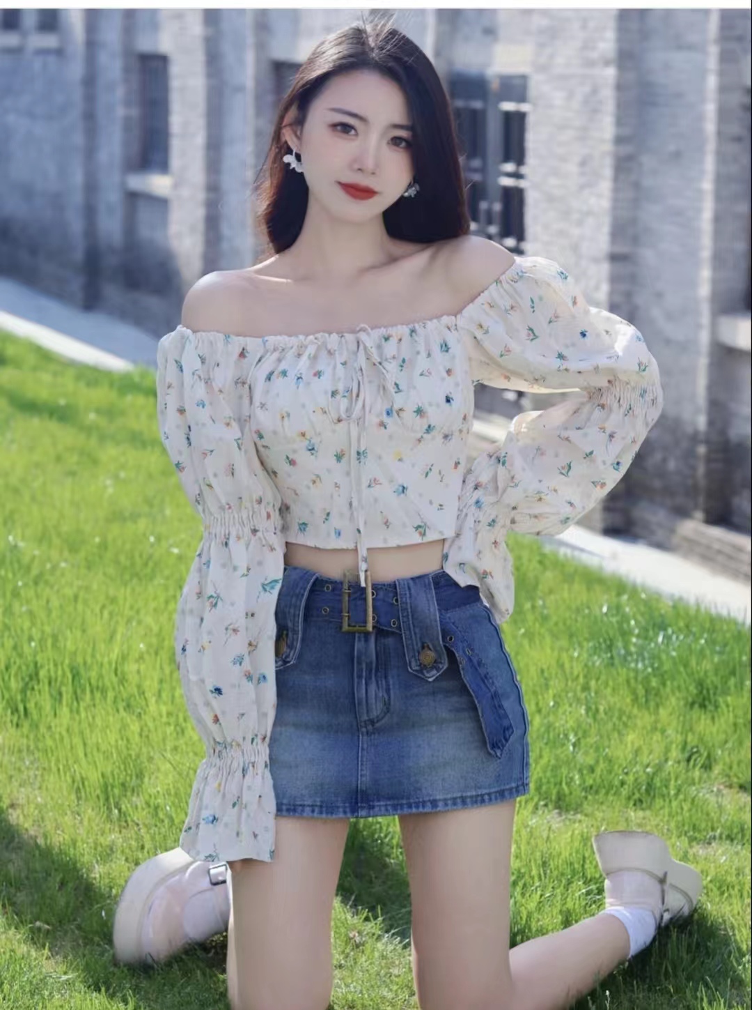 牛仔短裙配什么鞋子好(牛仔短裙配什么鞋子好看图片)-第6张图片-巴山