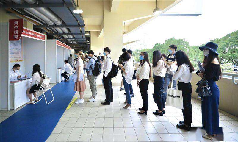 北理工状元学霸流浪捡垃圾13年：人生最难的修行，是与自己和解