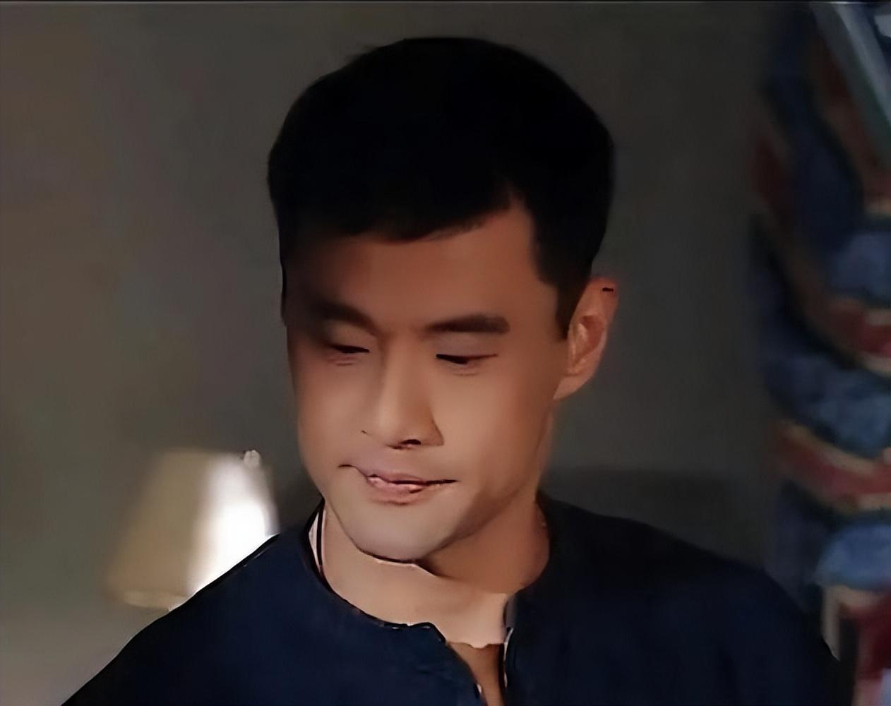 演员于荣光:钱他挣,饭他做,为何到了63岁,妻子坚持要和他离婚