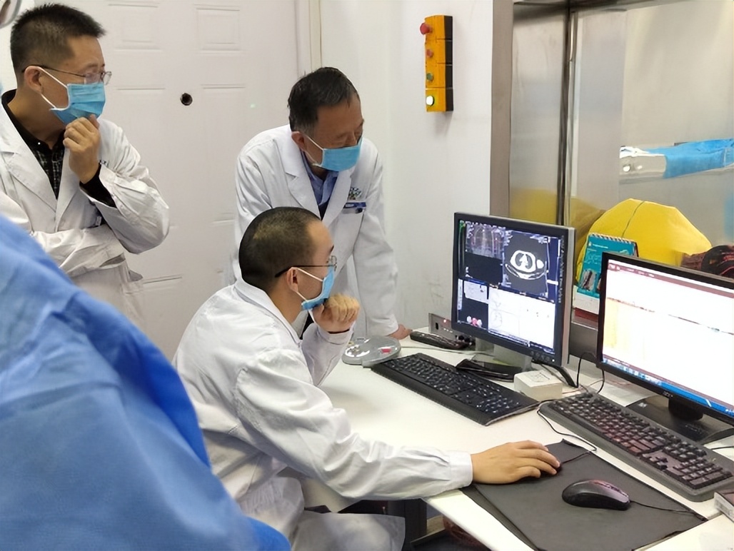 61岁大爷腰痛大小便失禁 CT下精确穿刺活检助力精准治疗