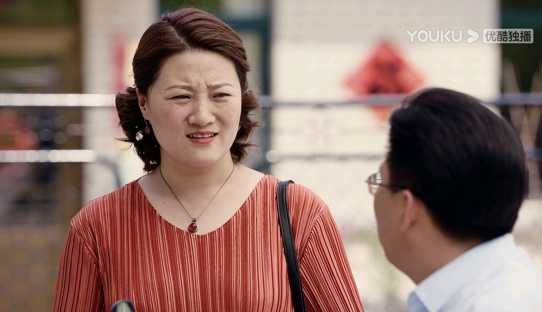 2022年4月23日,历小峰在其直播间爆料他与葛珊珊已经离婚.