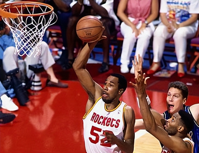 加盟nba球星有哪些（永不失业？NBA这6人生涯效力超11支球队 1人13年换13队成人生赢家）