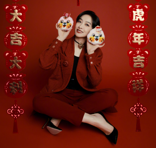 虎年春晚上的21位女星，穿着各有各的特色，有的让人倍感惊艳