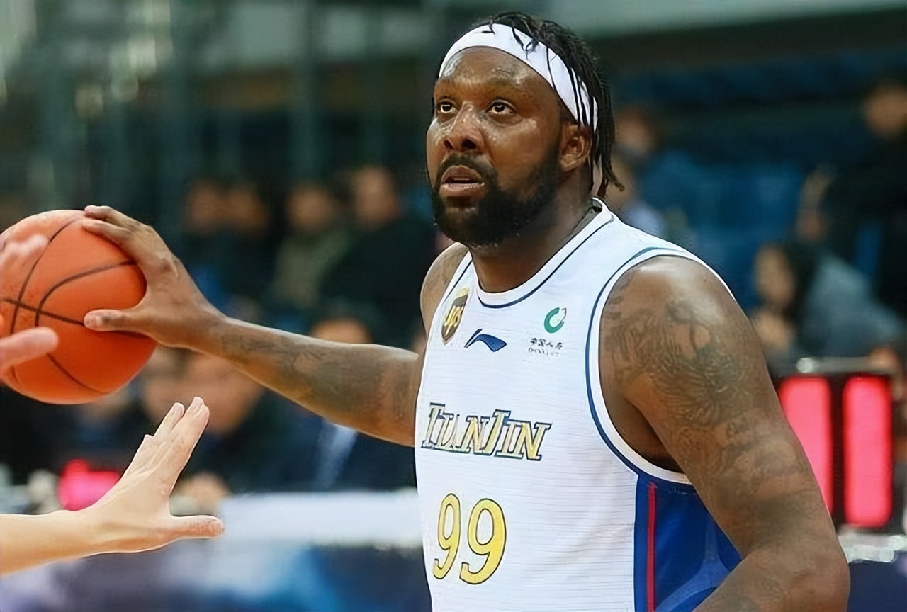 布拉切为什么不在nba打球（场均31+14+5，CBA内线大杀器，新疆夺冠功臣，为何27岁离开NBA？）