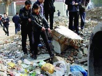 2009年，南宁美女三姐妹被害，凶手是对门邻居，一连扛住8次审问