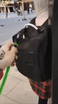 成天挖苦人，暴涨1.2亿粉丝！最没情商的网红，凭什么火过张同学