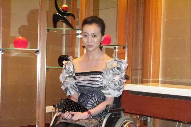 刘岩的终身残疾，让张艺谋自觉亏欠，为何被郎昆视为“烫山芋”？