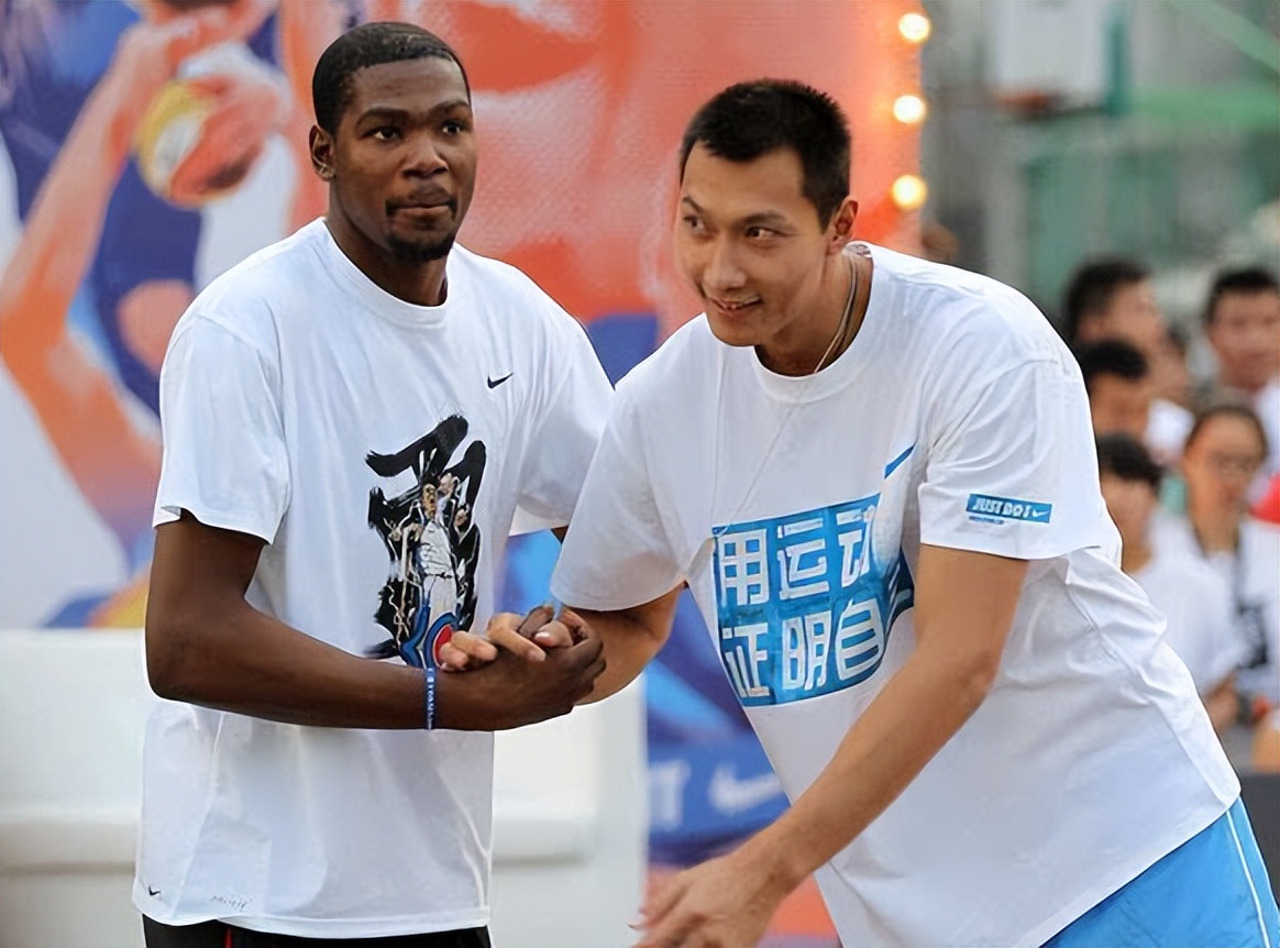 为什么国内球员不能进入nba(易建联的身体天赋不输杜兰特，为何易建联却被NBA淘汰回到CBA呢？)