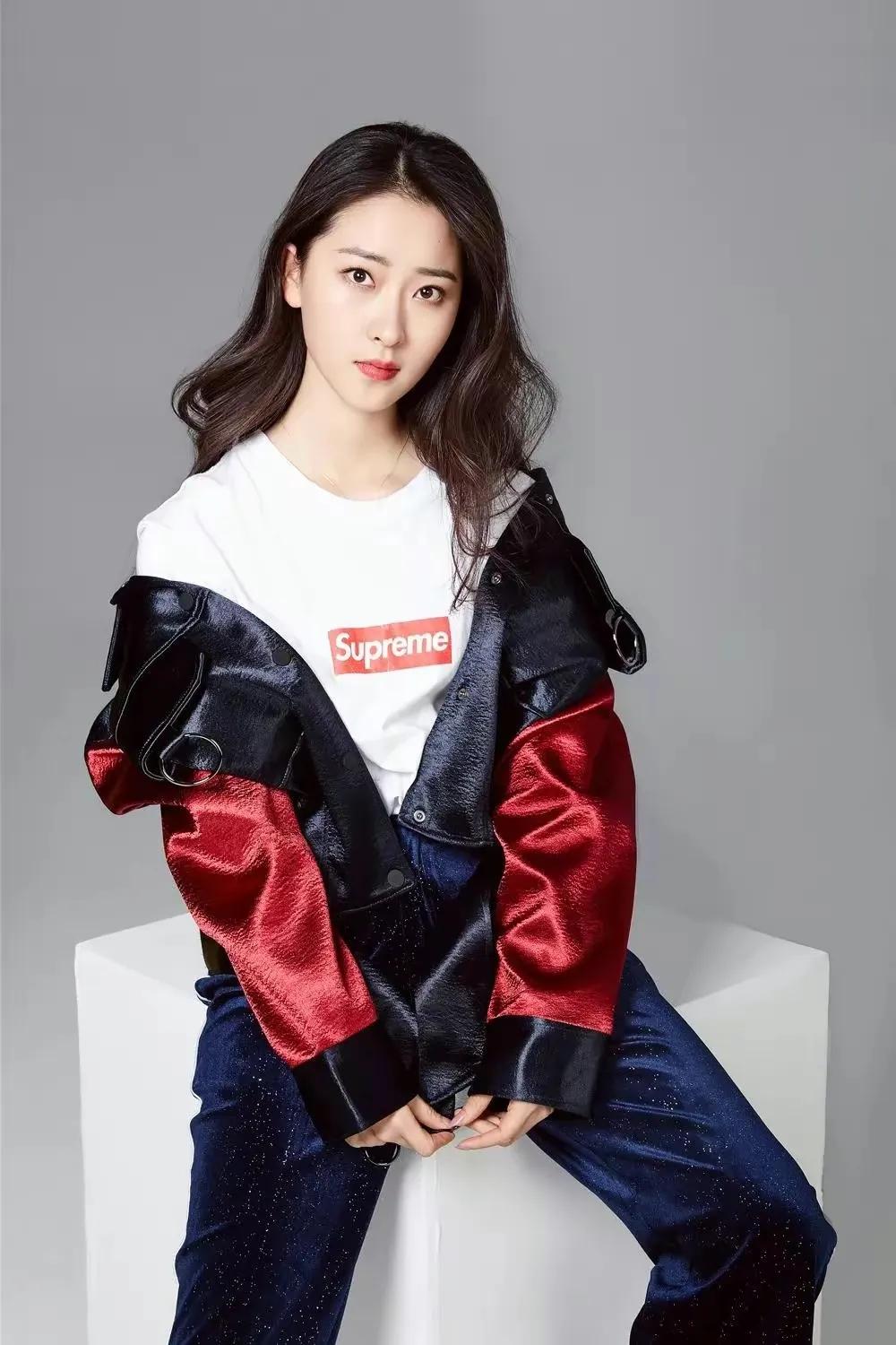 何雨虹,就是美得叫人过目不忘